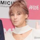 “出会って10日婚”梅宮アンナ、夫との密着ショット公開「幸せが伝わってくる」「笑顔が素敵」の声 画像