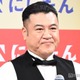 アンタッチャブル山崎弘也、松葉杖でロケ参加 怪我の理由明かしスタジオ驚き「山口じゃなくて病院行ってください！」 画像