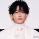 佐藤健、MISAMOと豪華プレゼント交換＆お茶目な舞台裏のやりとり話題「可愛すぎる」「センス良い」 画像