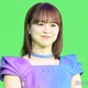 AKB48グループ4代目総監督、美ウエストのぞくミニ丈衣装に絶賛の声「くびれ綺麗」「ビビットカラー似合う」 画像