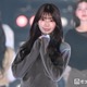 元日向坂46高本彩花、小花柄パンツ×レイヤード風トップスのラフコーデ 華やかオーラで視線独占【関コレ2026S/S】 画像