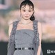 川口ゆりな、ガルアワ舞台裏ショットで美脚スラリのミニスカ姿「異次元の脚の長さ」「お洒落すぎる」と反響 画像