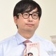 「ラヴィット！」人気芸人、“韓流スター風” 赤髪ビジュアル公開「一瞬誰かと」「ダンディーでかっこいい」と話題 画像
