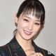 剛力彩芽、明るめロングヘアで雰囲気一変「魅力的すぎる」「めちゃくちゃ似合う」と絶賛の声 画像