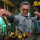 『トワイライト・ウォリアーズ』より、ルイス・クー演じる「龍兄貴」がフィギュアに！ 叉焼飯などアクセサリーも充実 画像