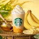【スタバ新作】「ハニー バナナ フラペチーノ」登場 はちみつとバナナの“黄金”の味わい 画像