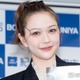 村重杏奈、美ウエスト際立つ“奇跡の1枚”披露「眩しいほどの美貌」「オーラ半端ない」と絶賛の声相次ぐ 画像