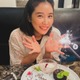 R-指定の美人妻「お熱のためべったり」な子どもを抱っこする姿「ぐったりしてて胸が痛い」「早くお熱下がりますように」と心配の声 画像
