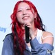 HANA・CHIKA、CM撮影で私物取り入れた2人のメンバーとは 現場で急遽着用 画像