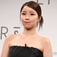 登録者数60万超美人クリエイター「最後のギャル姿で」デニムショーパンから美脚スラリ「脚のラインが綺麗」「平成感満載で懐かしい」 画像