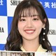 元日向坂46メンバー、純白ドレスからのぞく美脚に絶賛の声「まるでお姫様」「綺麗なお姉さん感がすごい」 画像