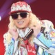DJ KOO「65歳になりました」バースデーパーティーでの家族ショット公開「豪華で素敵なお祝い」「プレゼントもセンス抜群」の声 画像