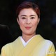 寺島しのぶ、海パン姿の息子・尾上眞秀の姿公開「夏らしさ全開」「海が似合いすぎる」と反響 画像