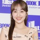前田希美「久々に一緒に写真撮りました」車内での夫婦2ショットに反響「美男美女」「オシャレな2人」 画像