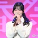 「今日好き」秋山みづき、美脚際立つ波打ち際ショットに反響「顔が小さくてスタイル抜群」「透き通るような白い肌」 画像