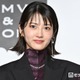 元乃木坂46若月佑美、デニムショーパンから美脚＆美ウエスト際立つ「スタイル良すぎ」「引き締まっててすごい」の声 画像