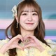 ＝LOVEメンバー、ミニスカセーラー風衣装に反響「透明感すごい」「スタイル抜群」 画像