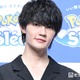 M!LK佐野勇斗「両親のジャケットは両方僕のです」家族水いらず肩組み3ショット公開「お父さんそっくり」「一気に息子の顔になってる」と反響 画像