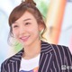 加護亜依、ミニスカ×ロングブーツで美脚際立つ秋コーデ公開「理想のスタイル」「おしゃれで素敵」と反響 画像