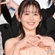 久間田琳加「ふわもこのワンピだから秋コーデ」シャギーニットのキャミワンピで美ボディ際立つ「スタイル異次元」「オーラがすごい」と反響 画像